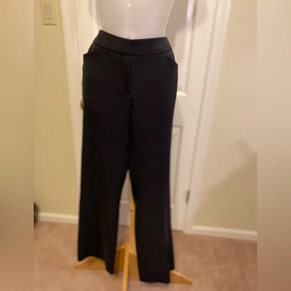 Ann Klein - Woman’s black straight leg high rise trousers, Size: 6